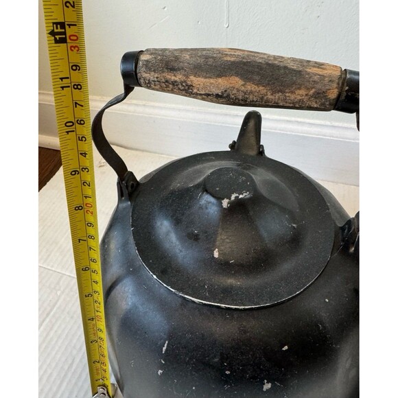 Vintage Black Wagner Ware Colonial Tea Kettle Cast Aluminum Wood Handle Sidney O - Picture 6 of 9